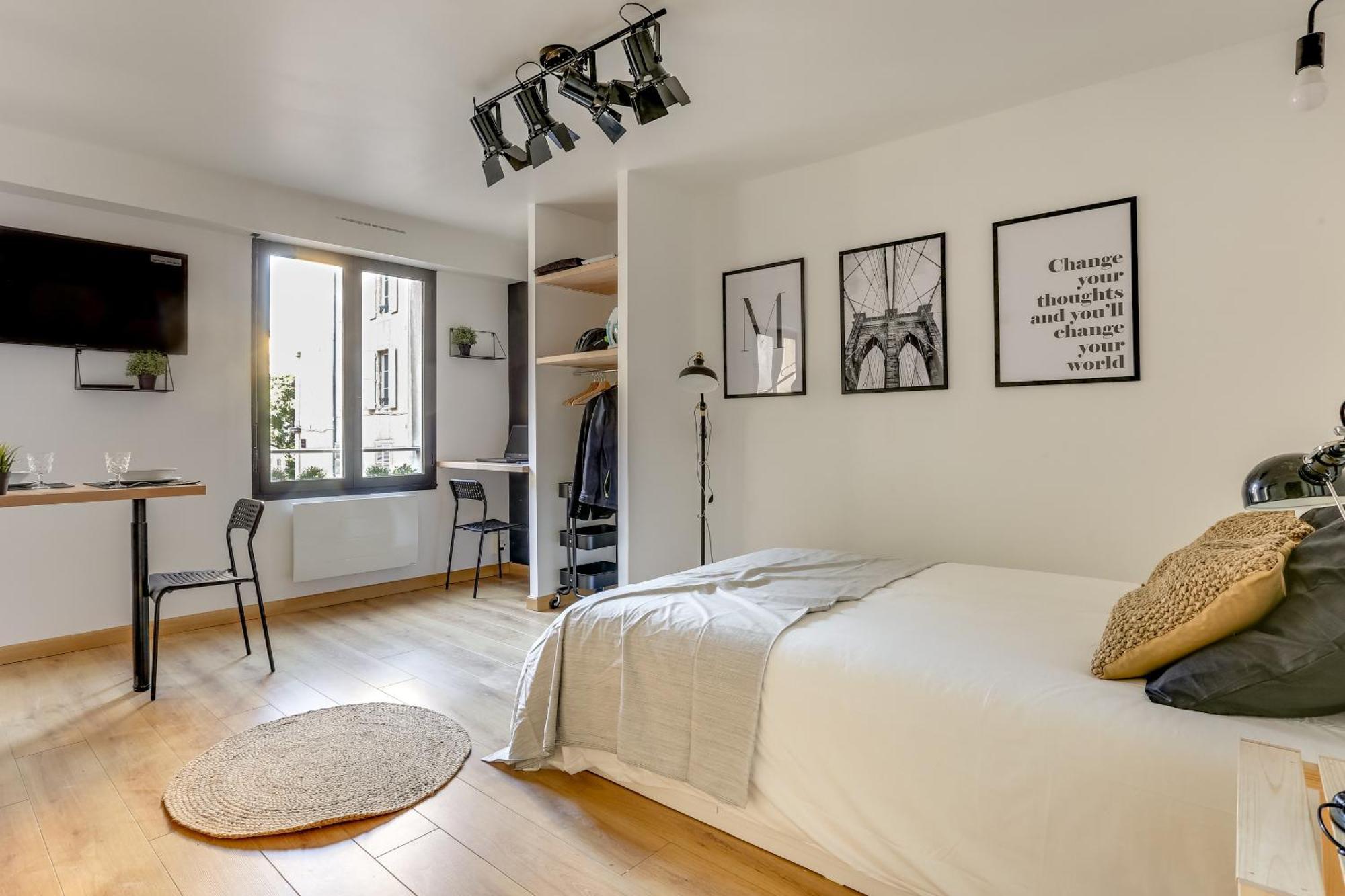 Suites Independantes Toutes Equipees Leopold Ou Carnot Nancy Exteriör bild