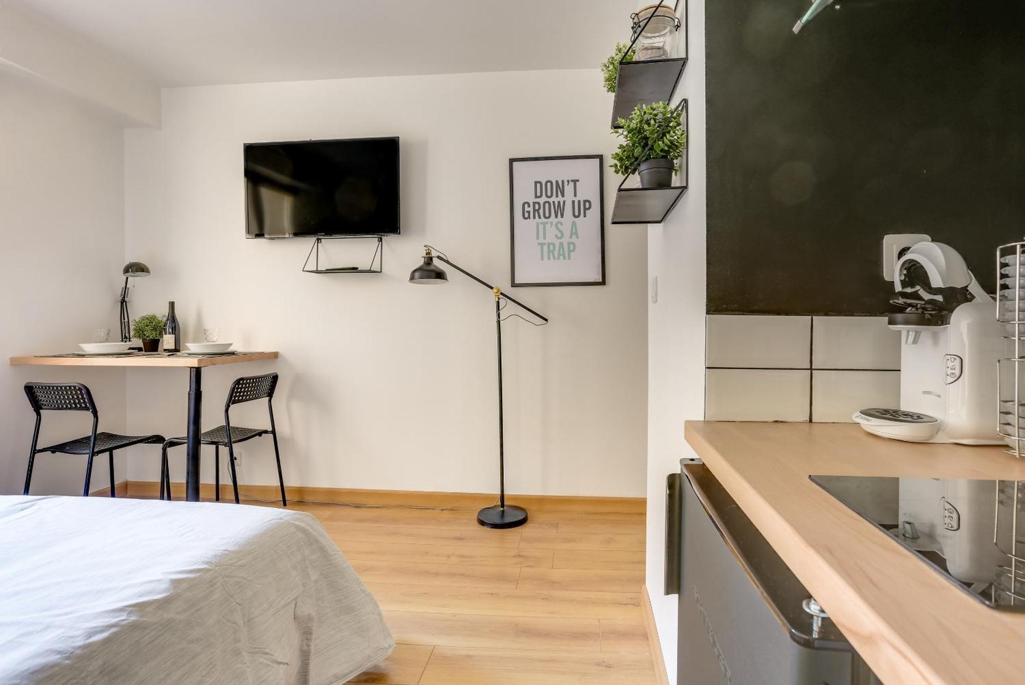 Suites Independantes Toutes Equipees Leopold Ou Carnot Nancy Exteriör bild